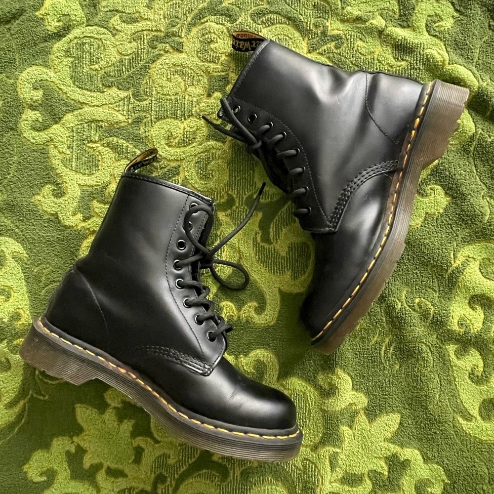 Doc Marten 1460s size 8